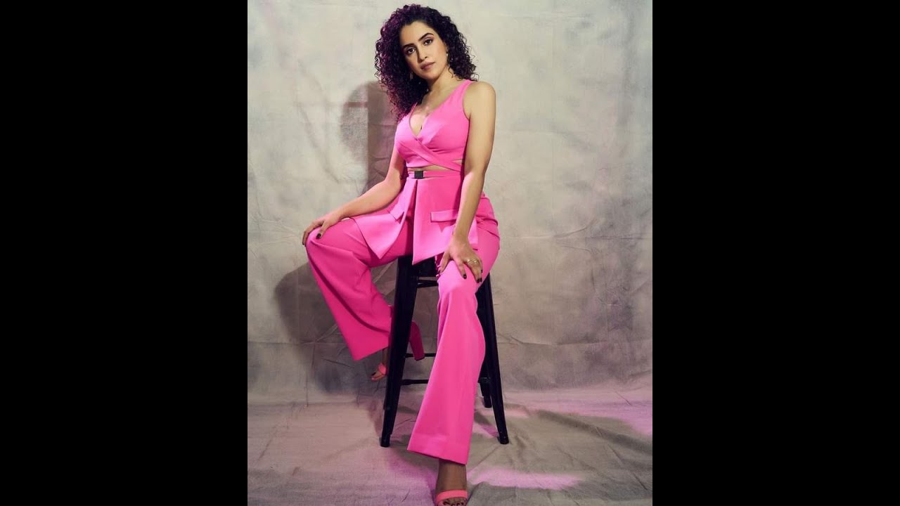 Sanya Malhotra Bold Look Letest Pictures Collection