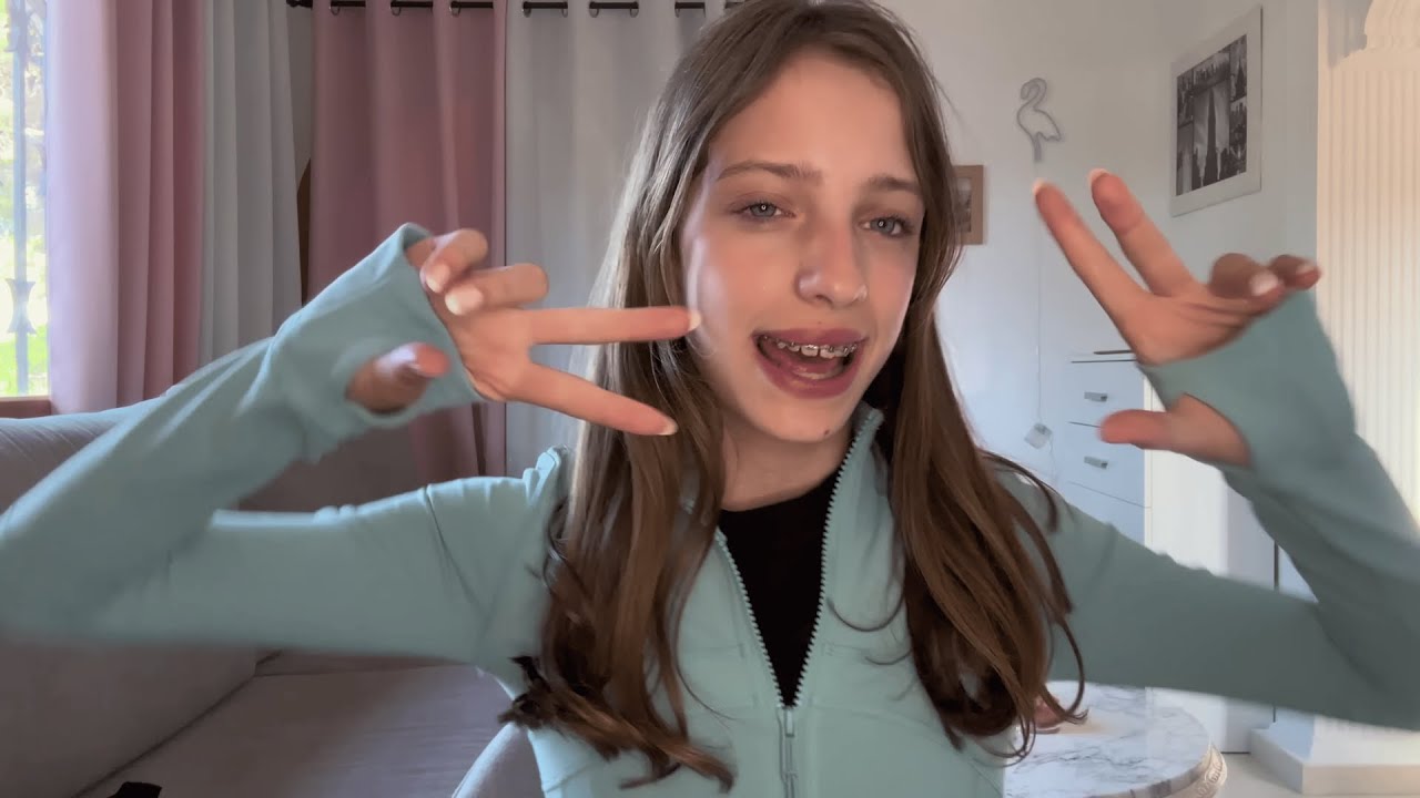 Sarah Roy Activewear Haul 4K (flared pants, mini skirts, shorts)