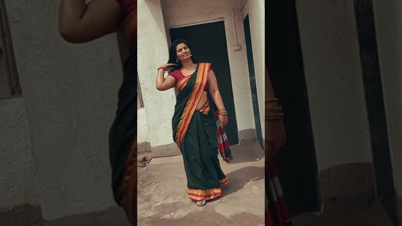Saree hot bhabhi