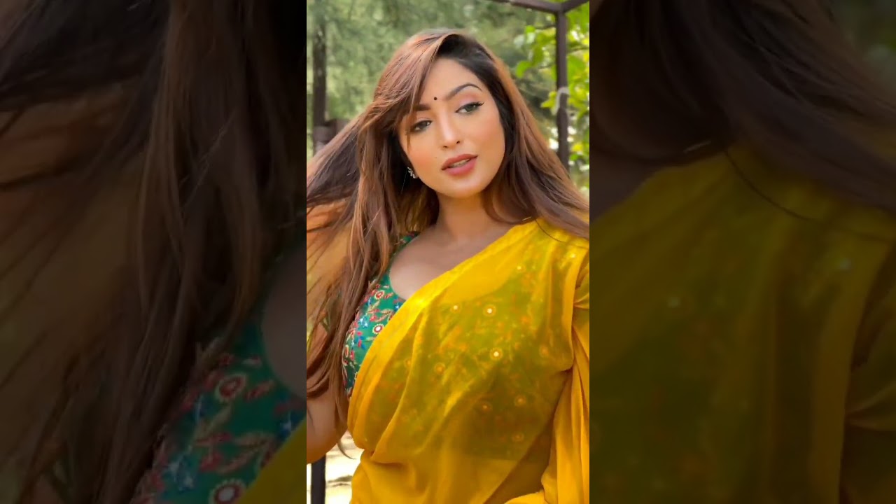 Saree wali girl hot saree #shorts