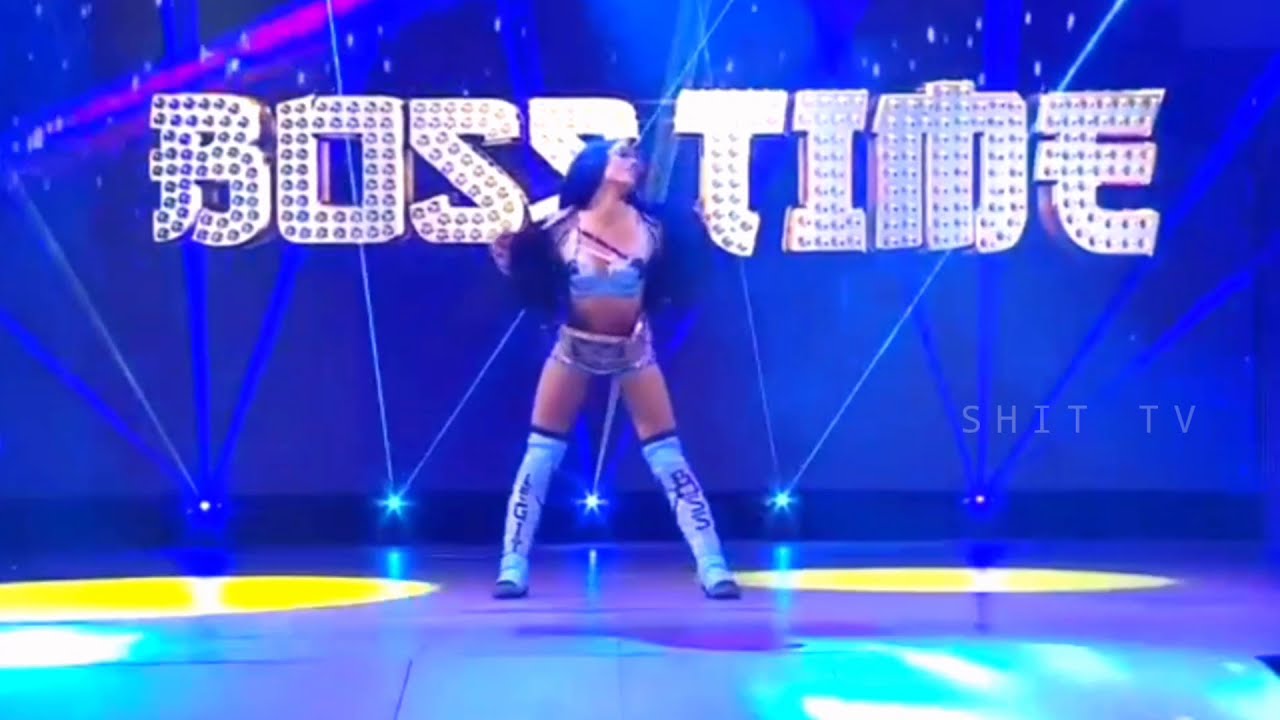 Sasha banks Embarrassing moment / wardrobe malfunction_ #wwe _2021.03.12 #sashabankswwe #sashabanks