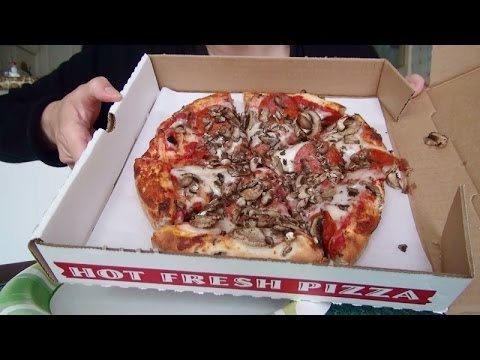 SassEsnacks ASMR | American Pizza | Eating Sounds | Mukbang | Whispers | Tingles | Good