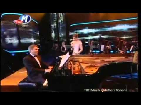 Sebnem Donmez-- sarki soyluyor