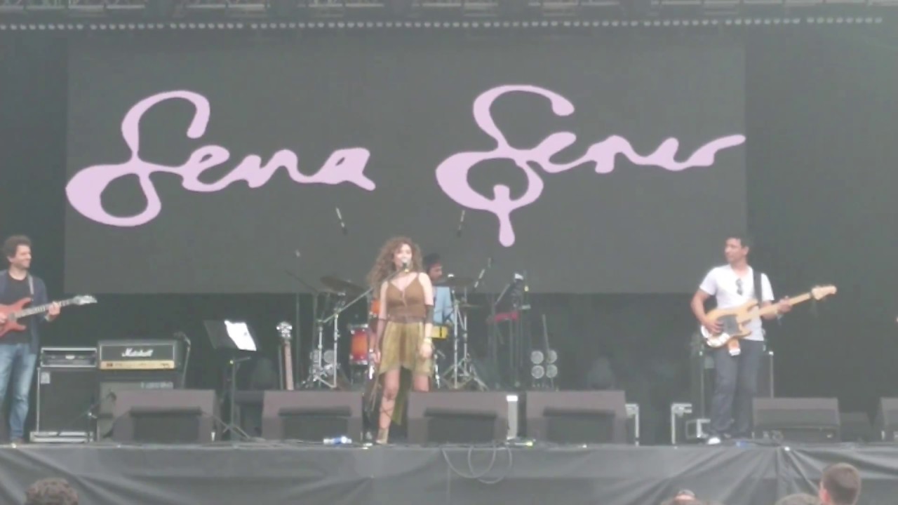 Sena Şener - Dostum Değil Uykular | Çukurova Rock Festivali 2018