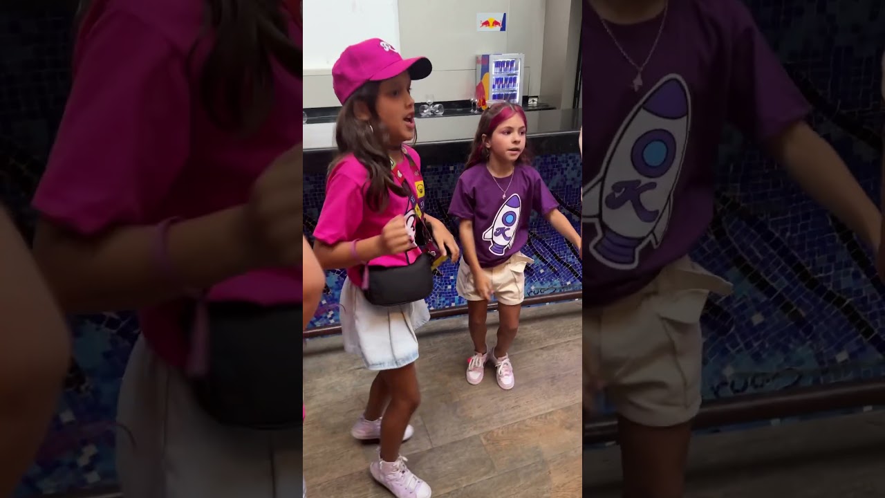 Será que elas estão animadas?? Show DOS ROSAS * Emilly vick