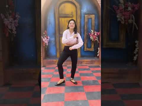 #serial actress navel song
