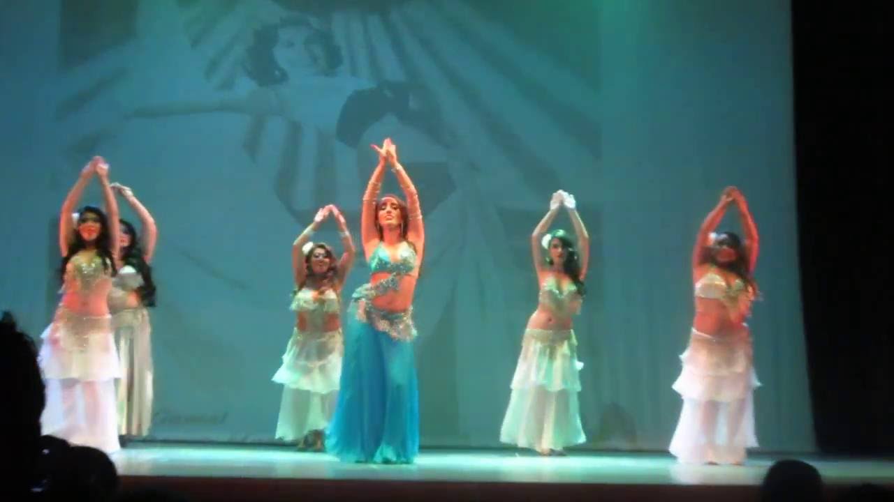 Sexy Belly Dancer Bra Falls Off!!!