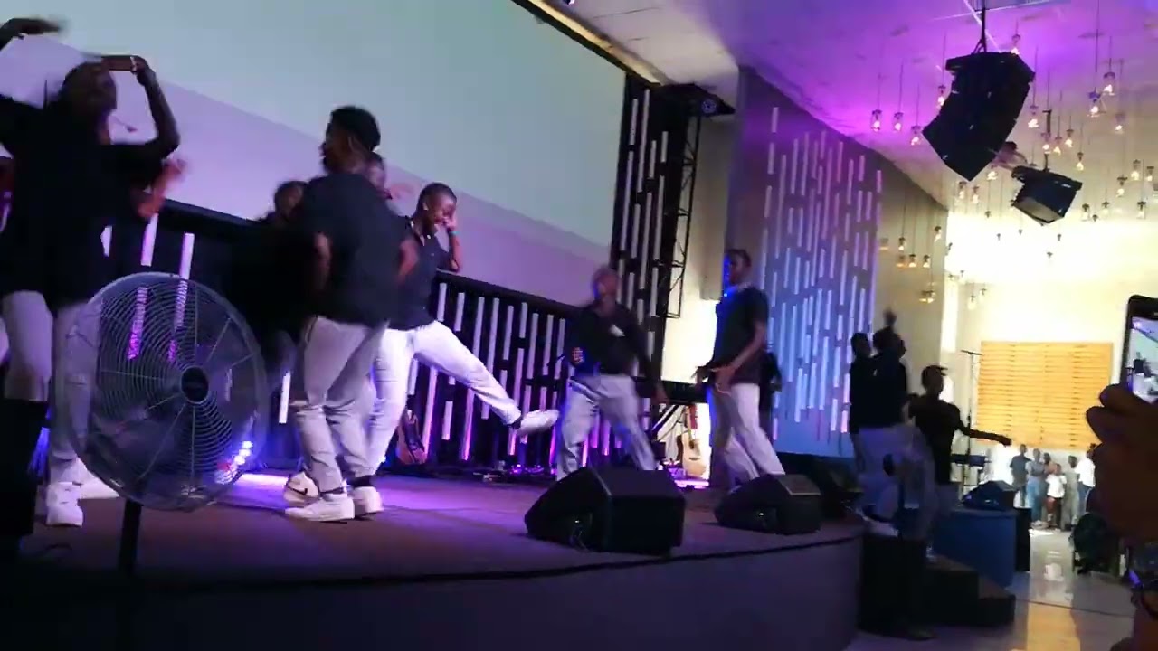 Shake the body like shake shake 🇺🇲🇺🇸🇺🇸