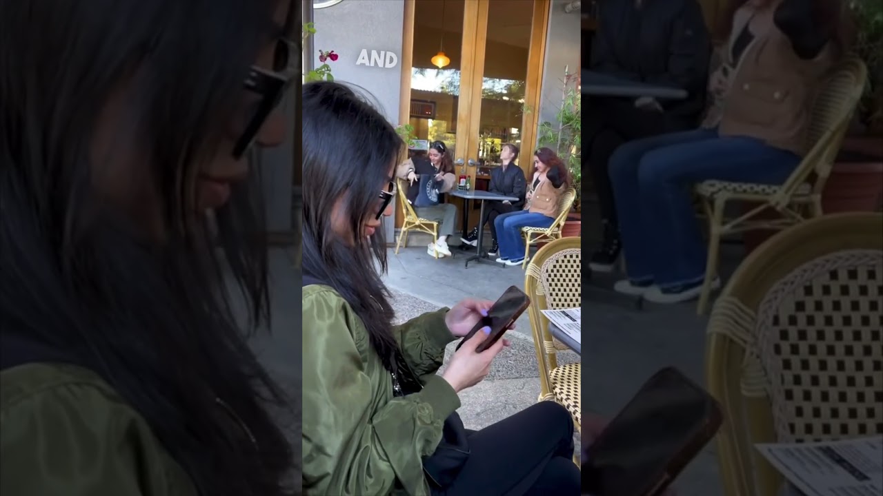 She traveled to her best friend’s college graduation to surprise her ❤️