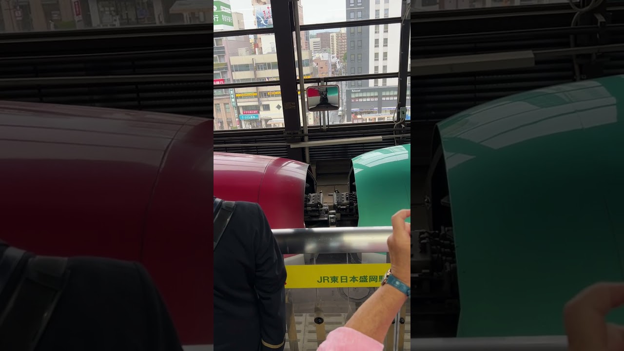 Shinkansen train kiss in Japan