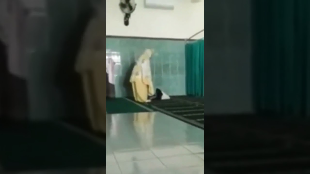 Sholat bikin merinding sangat aneh dan menyeramkan#Shorts