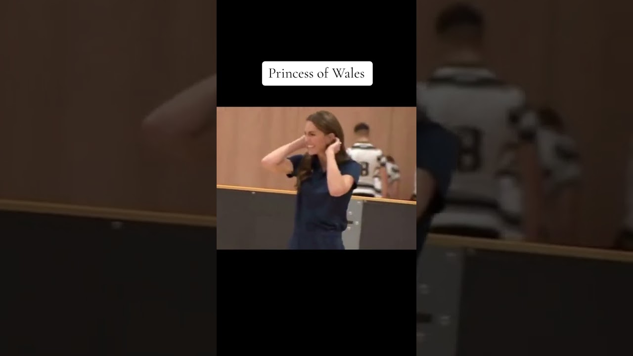 #shorts Kate reacts when the boy tries tickling her #katemiddleton #catherine