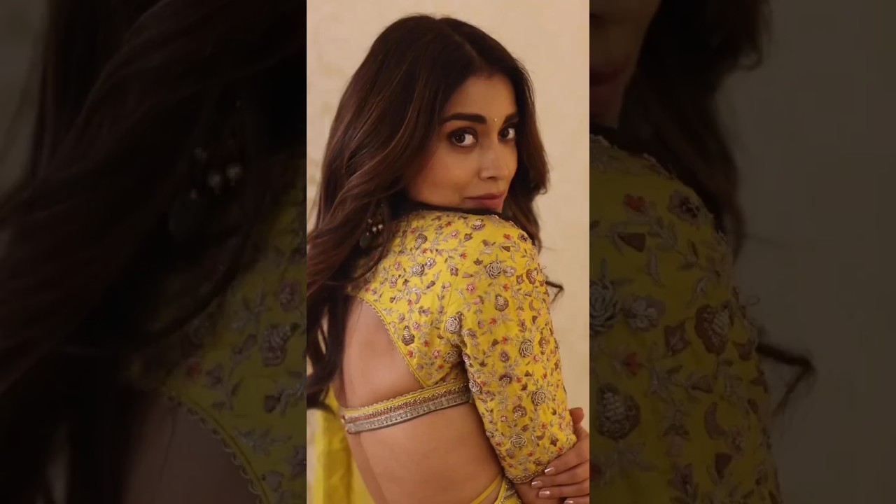 Shriya Saran hot saree videos #shriyasaran #hot