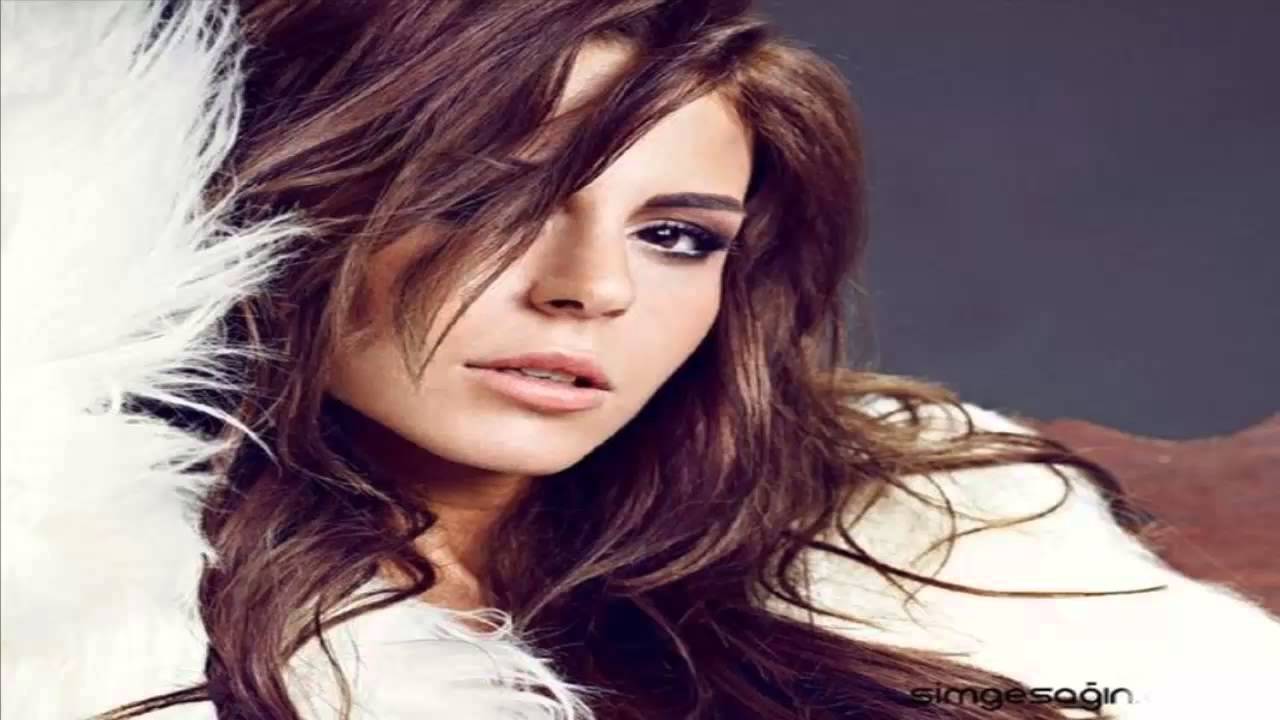 Simge Sağın - ANNEM