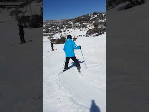Skiing Smiggin Holes