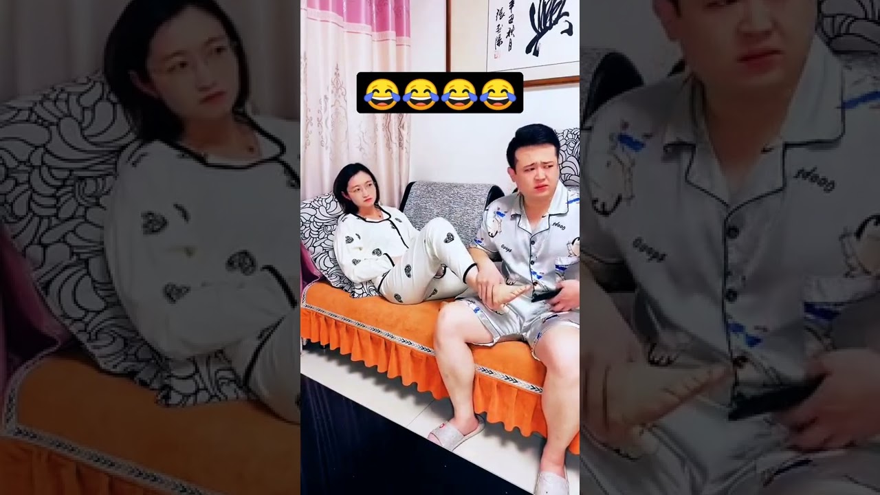 slapping the face with the foot