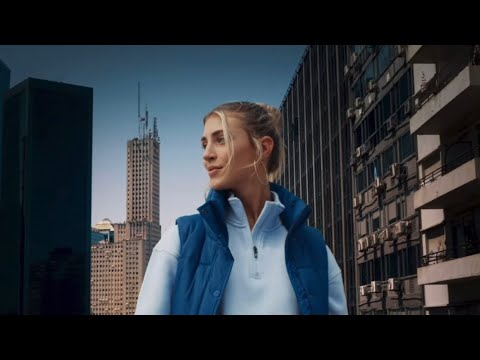 Small World. Big Impact. Giantess Edit