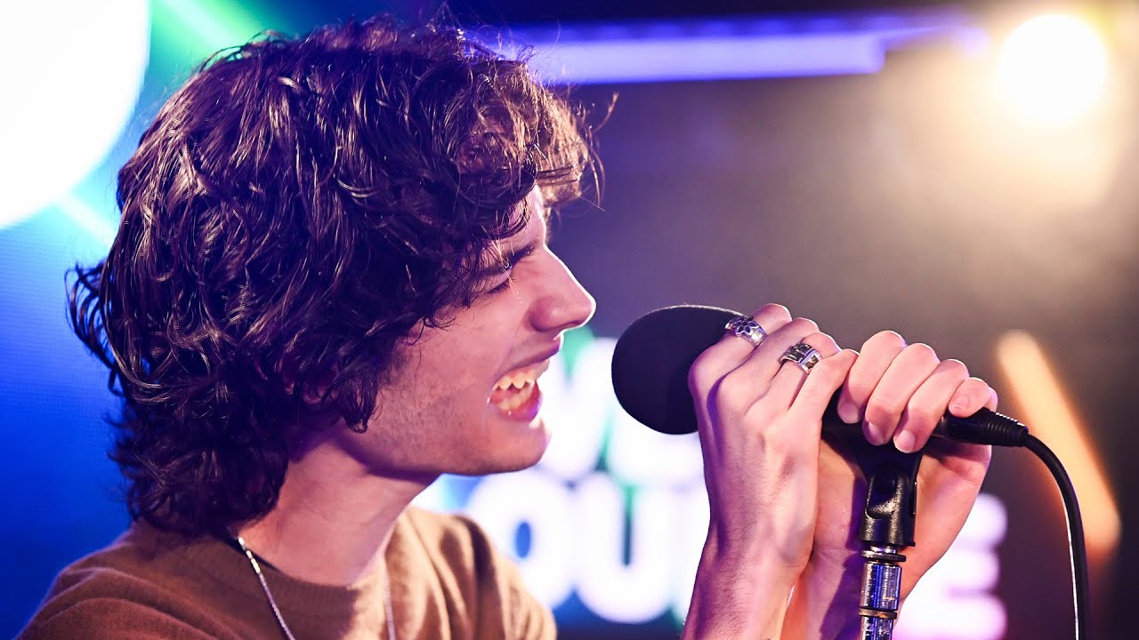 Sombr - Ribs (Lorde cover) in the Live Lounge