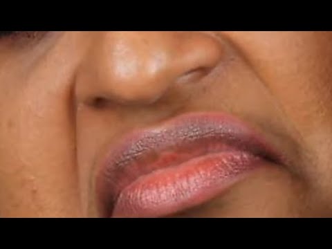 Sona Nair Vertical Closeup || South Indian Star