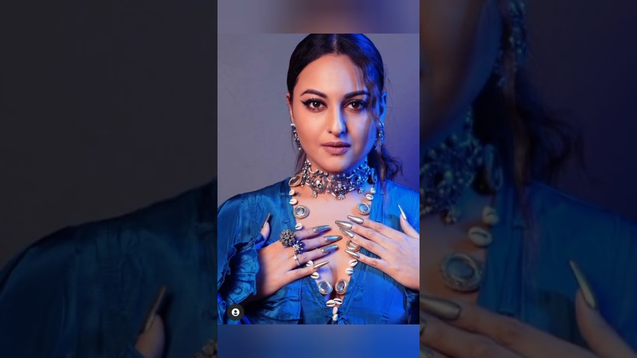 Sonakshi Sinha Looking Hot NAILSIT 💅💅💖