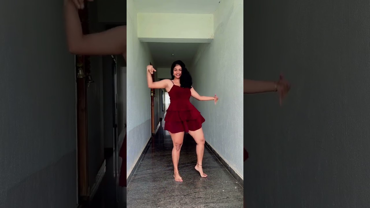 #sparshabr maroon dress thick bod Telugu influencer Tango