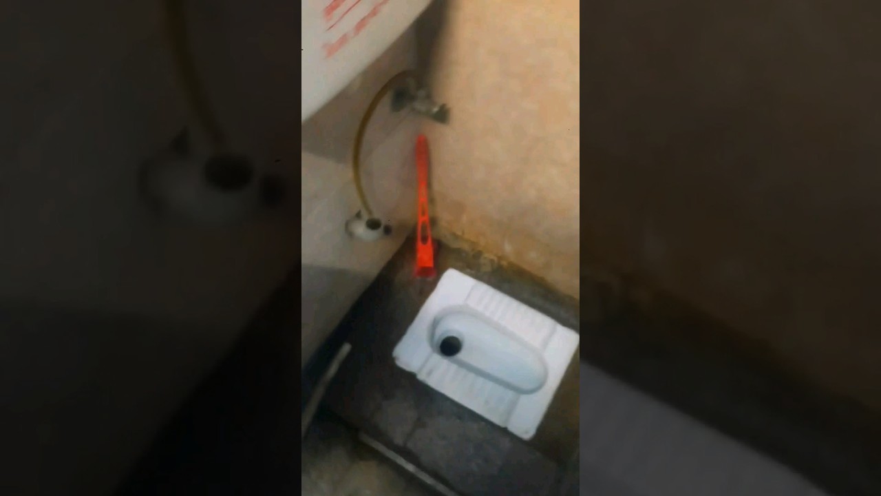 Spy Camera in washroom 😱😱😱 | secret camera In hospital washroom #live #scam