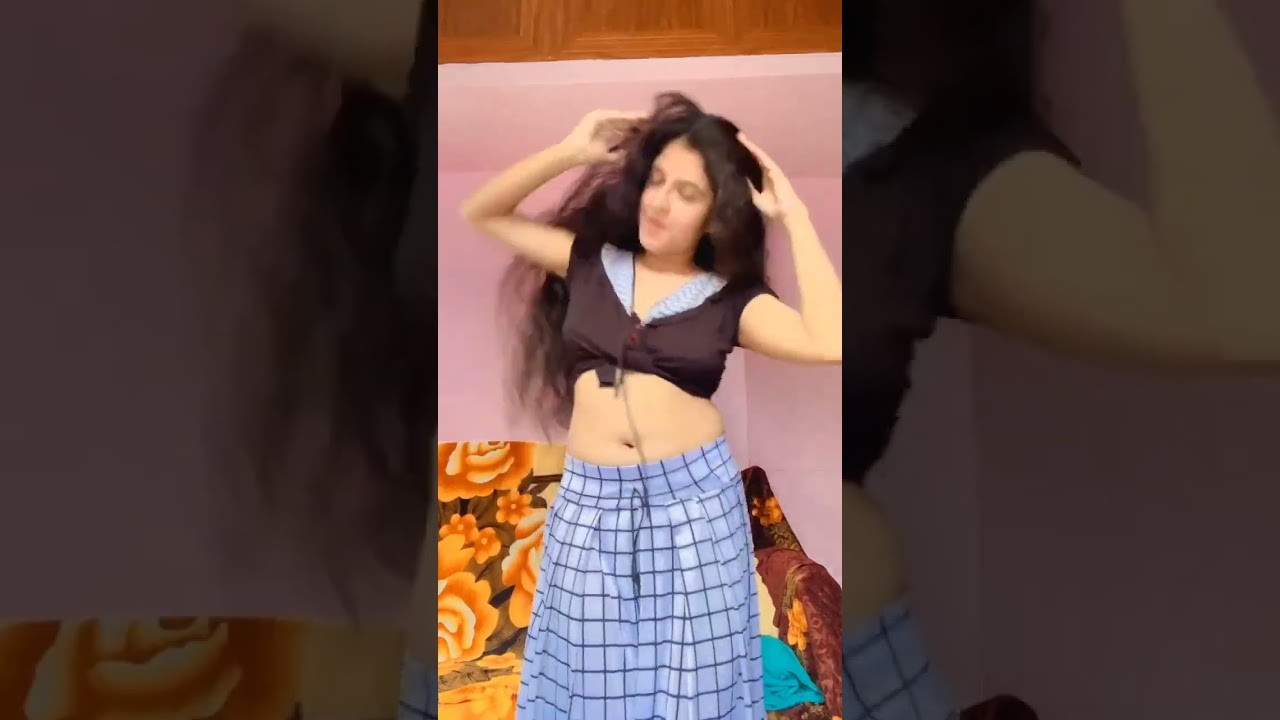 Sreoshi Seal navel