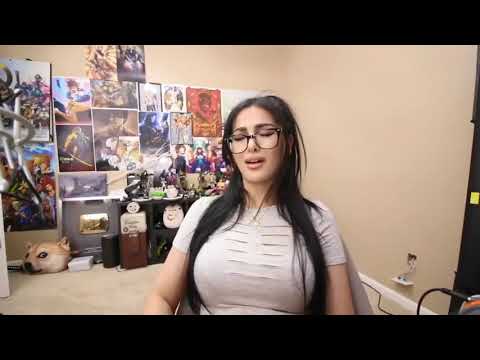 SSSniperwolf Masturbating (Forgets to Turn Stream Off)