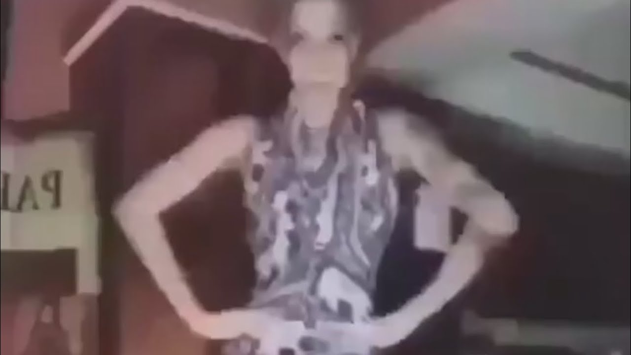 Stan Twitter: Woman twerking to scary music