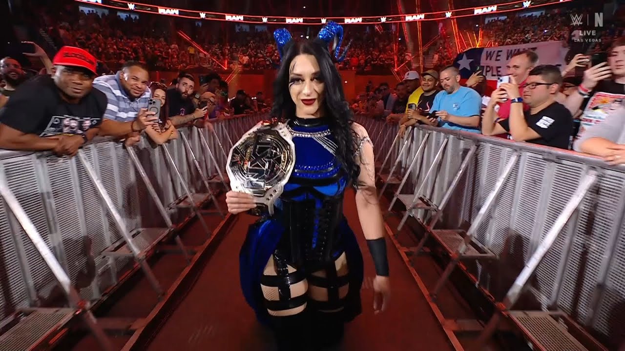 Stephanie Vaquer Entrance : WWE Raw, April 21, 2025