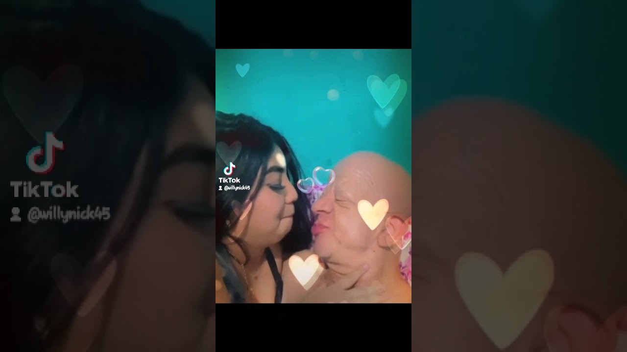 Sugar daddy kissing is girl.