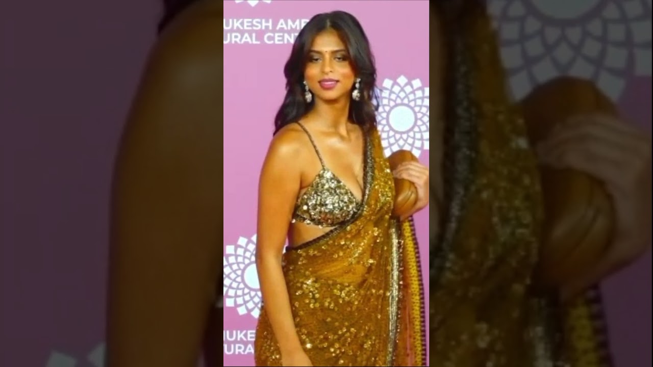 Suhana Khan Hot Golden sari #shrots