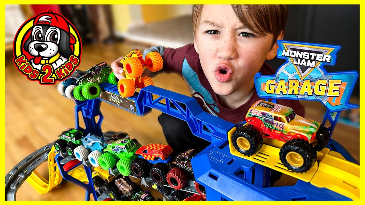 SUPER EPIC MONSTER JAM GARAGE COMPILATION!