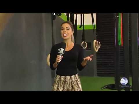 Talita Carvalho repórter super Gostosa de calça Legging