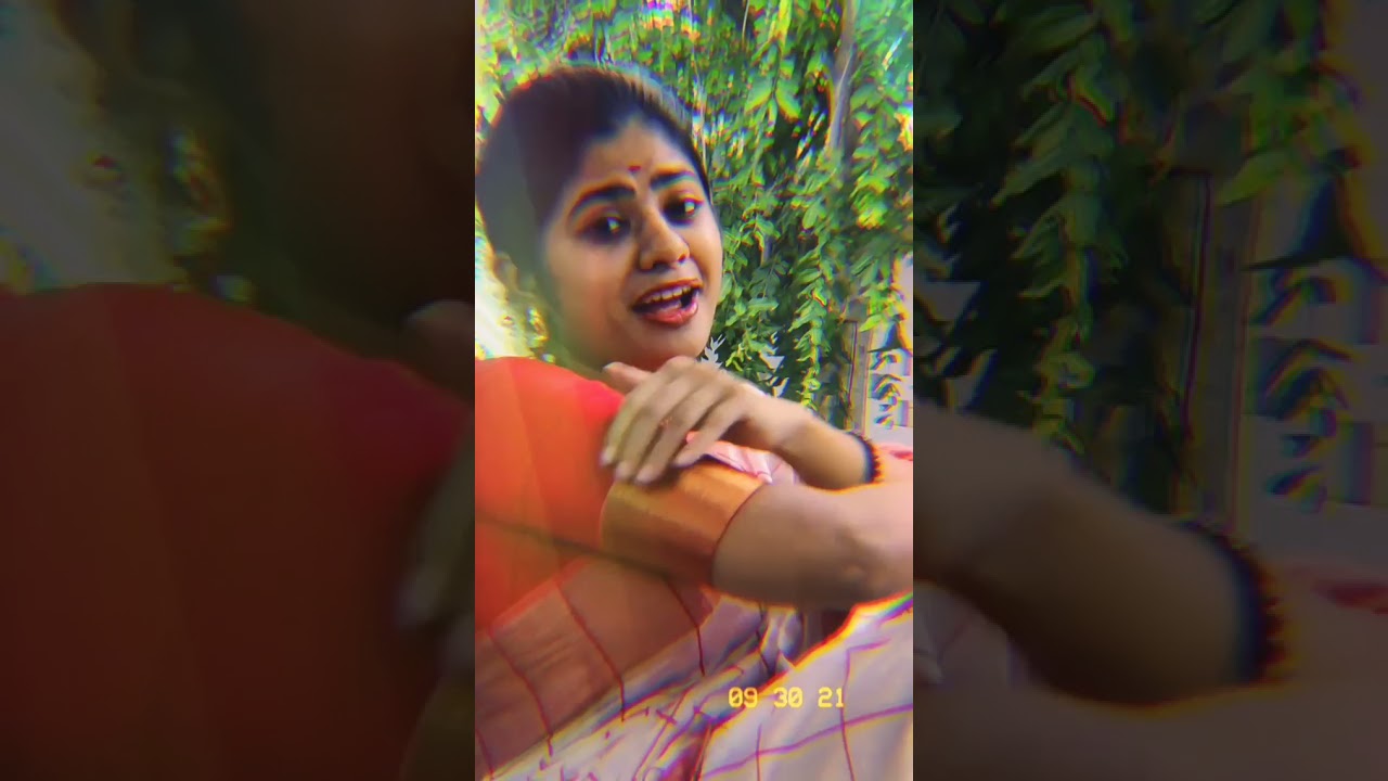 tamil hot aunty sexy saree hot expressions Instagram reels (3)