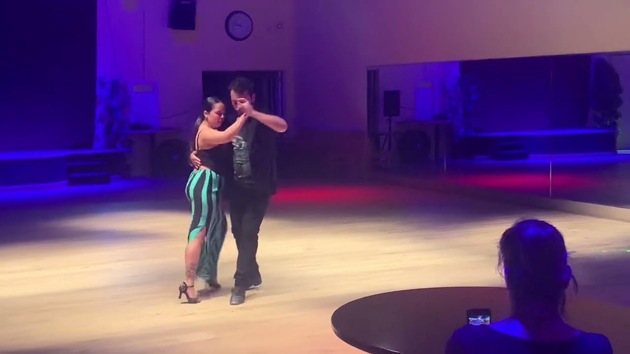 Tango Nuevo freestyle