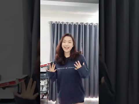 #TEHOLA | GOYANGAN PALING HOT TEH OLA 😍😘🥰🤤