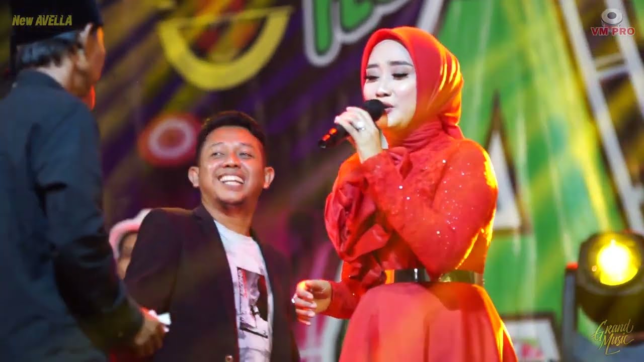 TERLAMBAT - ANISA RAHMA // NEW AVELLA LIVE BANGKALAN
