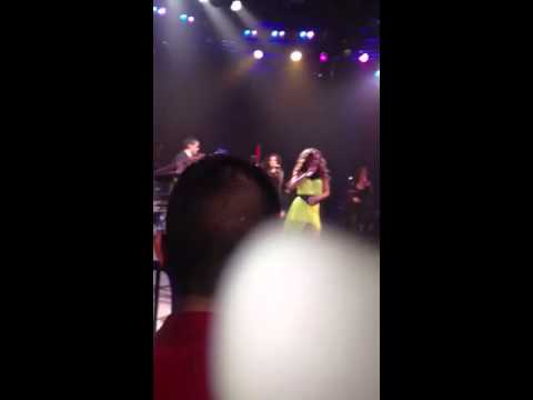 Thalia-enséñame a vivir viva tour Houston