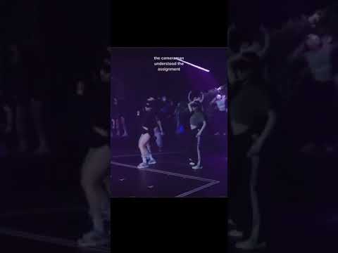 THAT TWERK LISA 😳 #blackpink
