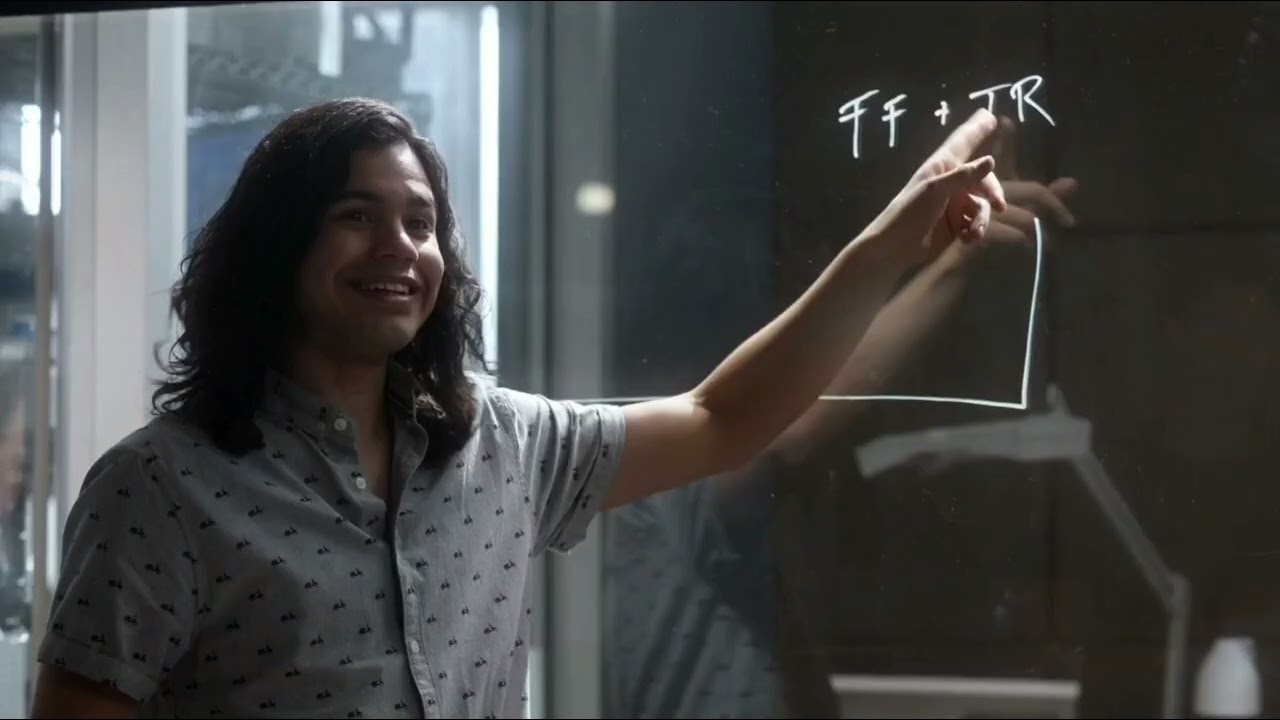 The Flash 3x21 - Cisco explica a origem de Savitar