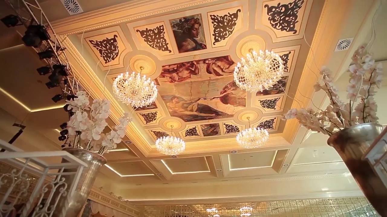 The 'Georgian House' is a high class restaurant