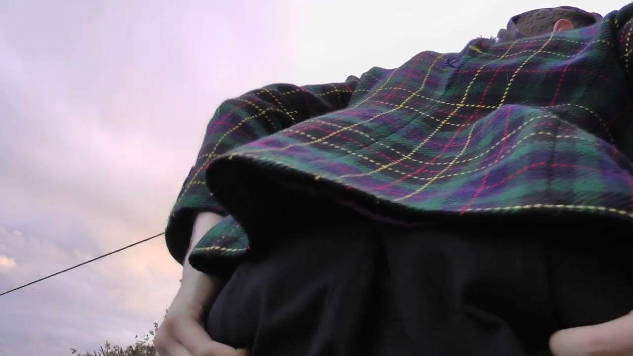 The sunset gets FARTED on