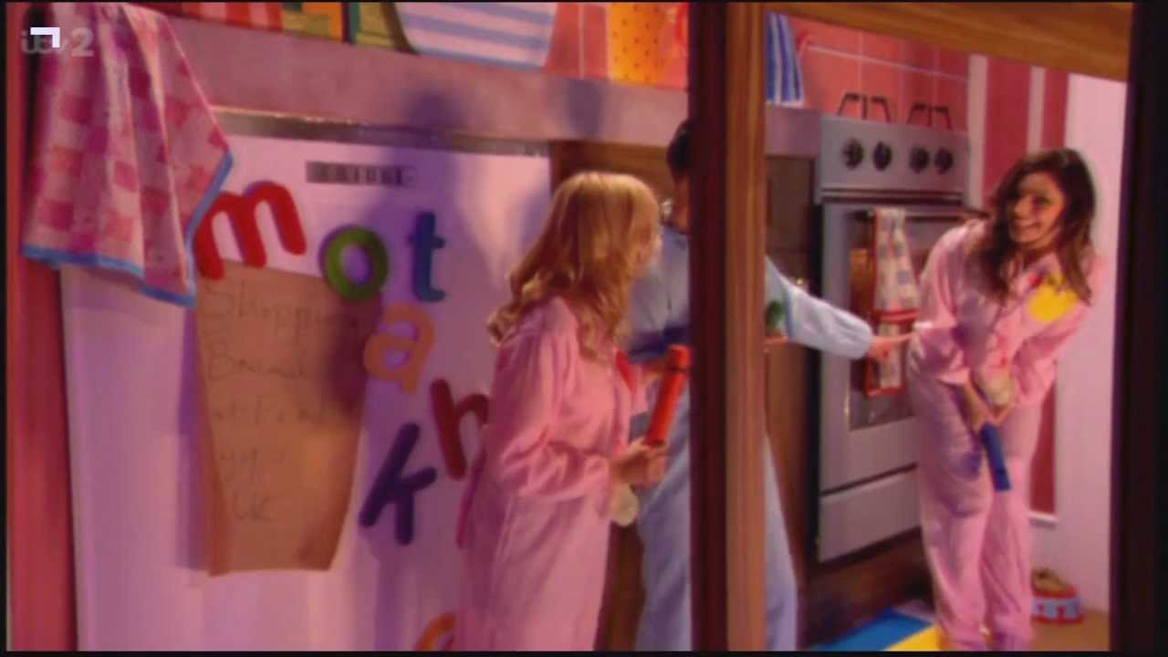 Tickling Holly Willoughby and Kelly Brook on Celebrity Jucie