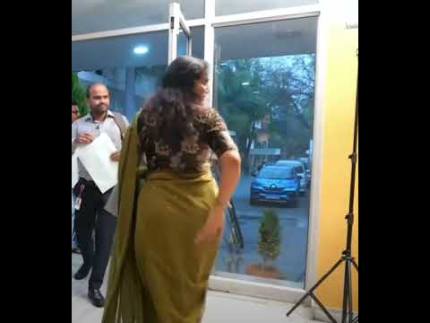 Tight Saree ass