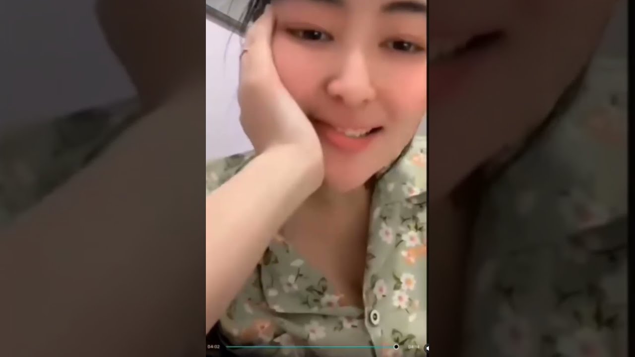 TikTok Bigo Live Hot sexy belahan susu pink mulus tobrut MontokEmpuk NafsuinNikmat diRemasJepitGesek