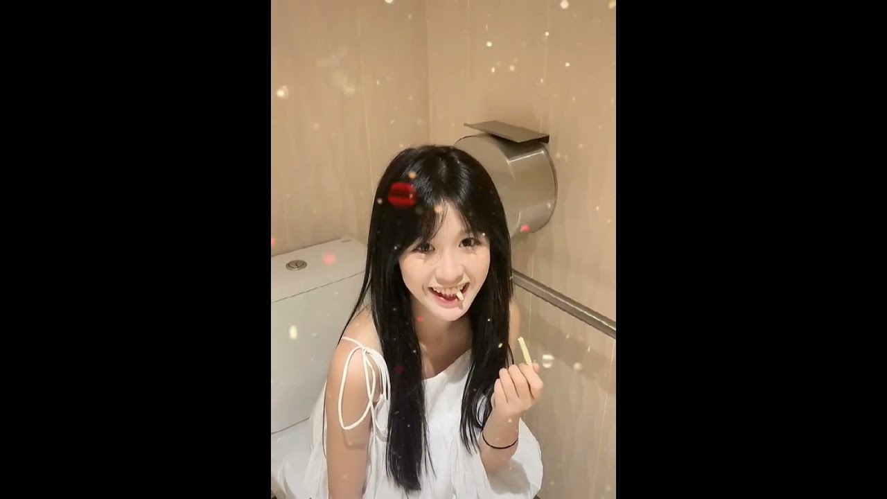 Tiktok Chellenge saus dipaha | paha mulus#shorts