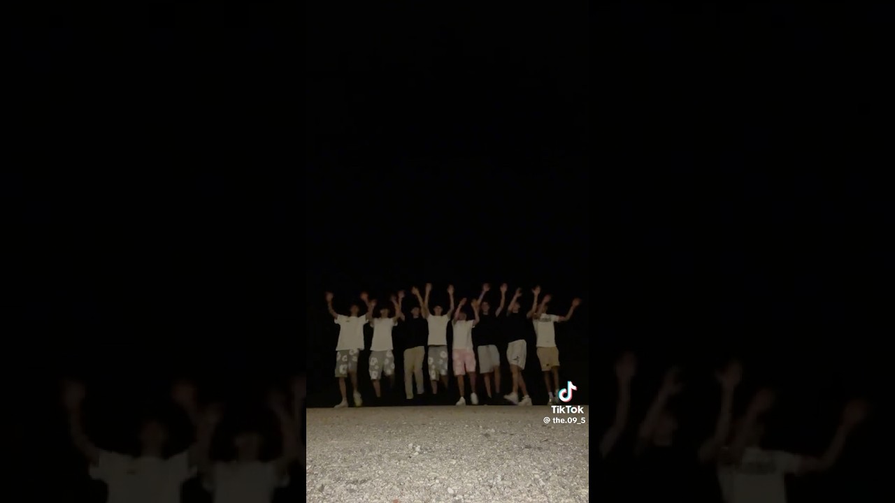 TikToker bailando el nuevo baile de TikTok