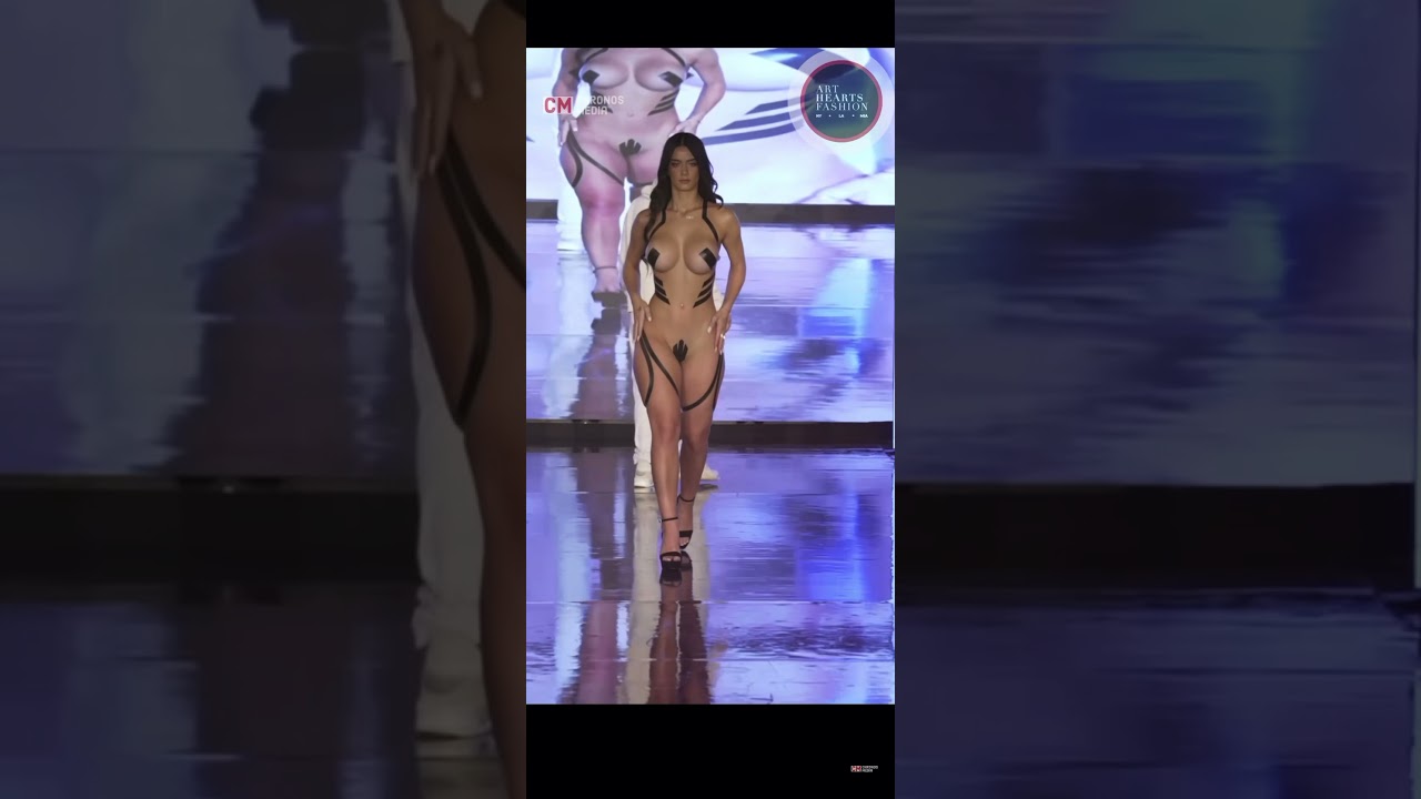 Top Model The Black Tape Project #artheartsfashion