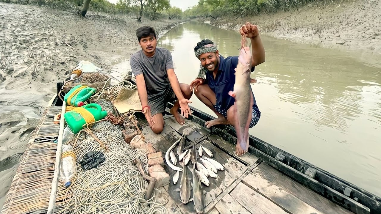 traditional hook fishing in sundarban